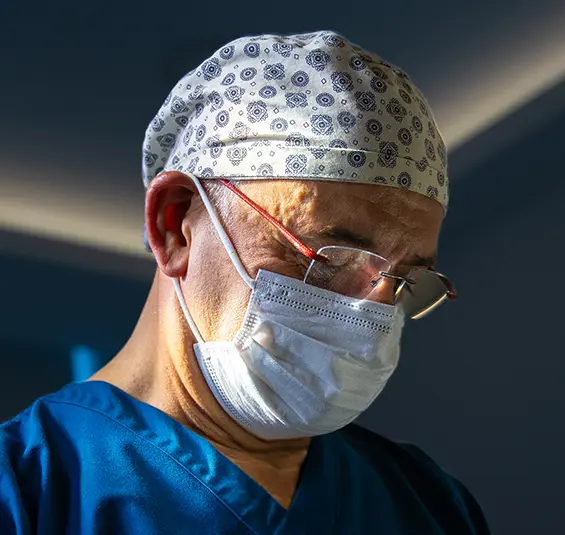 Adana Estetik Plastik ve Rekonstrüktif Cerrahi Uzmanı Prof. Dr. Osman Metin Yavuz, Rinoplasti (Burun Ameliyatları), Mamoplasti (Meme Ameliyatları), Karına Yönelik Estetik İşlemler (Karın Germe, Liposuction), Tüm Vücut Şekillendirme ve Kombine Ameliyatlar sunmakta.